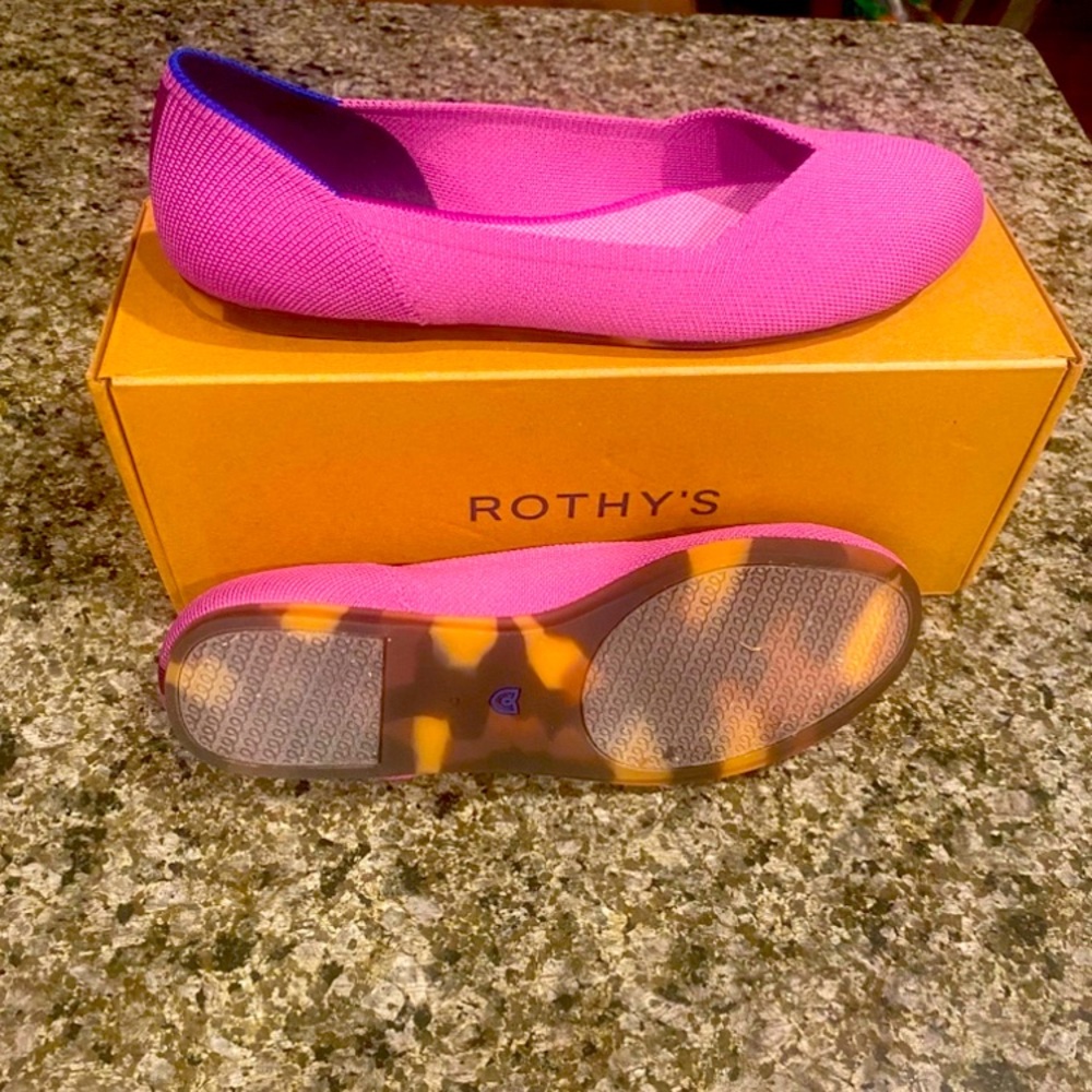 Women’s flats